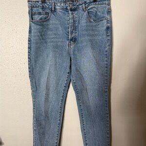 Classic Blue Women's Cropped Jeans